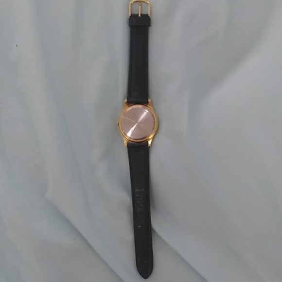 Authentic mickey mouse watch - Picture 4 of 5